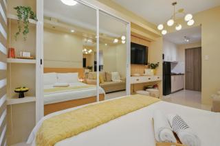 The Sunny Flat at Fame Residences near SM Megamall, Shangrila - Manila - 9