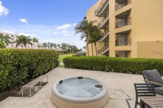 Beachfront - Coral Sea Garden 3BR condo - P116 - Eagle Beach - 6