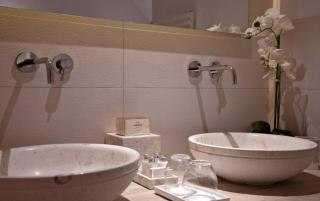 Stunning Korcula Villa 4 Bedrooms Villa Waterfront Dream Cinema Room Private Heated Infinity Pool Zrnovo - Korčula - 1