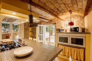 Villa Potoka Palace 4 Bedroom Villa Central And Private Setting - 4