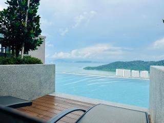 Iconic Regency bayan lepas 42 skypool airport usm 9pax - Bayan Lepas - 6