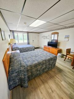 Katahdin Valley Motel - - 6