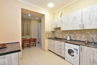 Saryan Str 24 - Yerevan - 3