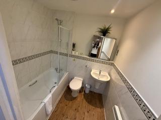 Stylish 2 Bed Flat by O2 Arena Modern Comfort in Central Birmingham - Birmingham - 8