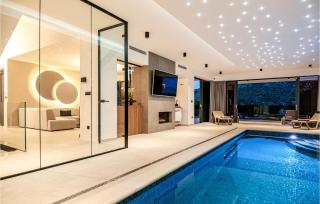 Lovely Home In Marina With Sauna - 1