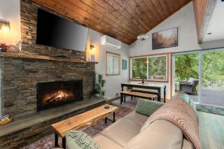 NWPADS-Verlot River Cabin - Hot Tub-Firepit-Beach - Granite Falls - 9
