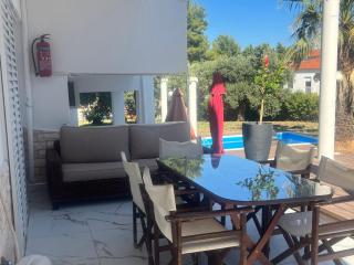 Villa Askamnia and Suites - Nikiti - 9