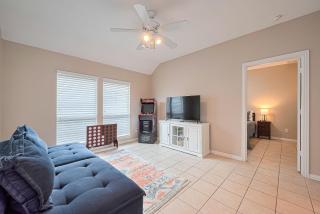 Peaceful Exec Home w Office Near Everything - Conroe - 7