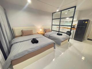 Lazy Nest at Impact Muangthong - Thung Si Kan - 0