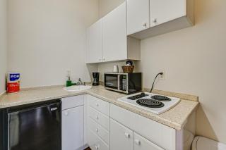 Near the Everglades Studio at Port of the Islands - 7