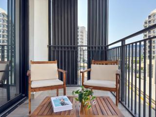 Perfect Studio for Families next to Ferrari World, Sea World, Warner Bros World & Yas Mall - 1