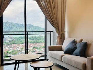 Explore Penang Stay Style w Sky pool Sea airport 9pax - 2