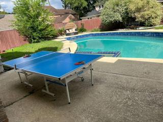 Houston Getaway | 6BR |Pool| Wi-Fi| Sleep 16|Pool - 0