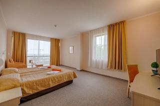 Berlin Green Park - All inclusive & Beach - Golden Sands - 8
