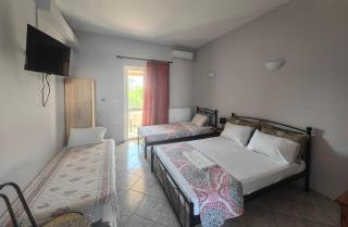 Kakovatos Guest Rooms - Kakovatos - 6