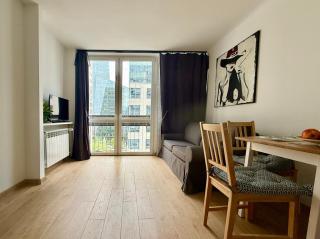 Cozy Stay Rondo ONZ Apartment - 3