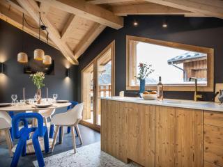 Maison Rénovée pour 6 Pers. à 2 km des Pistes avec Balcon et Skiroom - FR-1-570-59 - 9