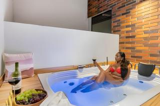 Casa Solei 12-9 - Stylish Apt with Jacuzzi & AC - Medellín - 5