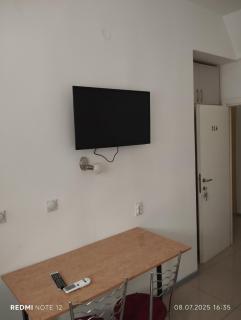 Hostel Lux - 800m from city stadium - 9