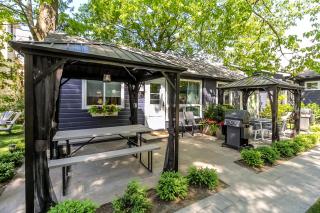 The Cozy Shore Cottage - Standard Attached - Wasaga Beach - 1