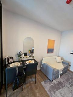 Modiz Modiza Sukhumvit R1 - 5