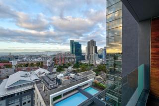 Luxury 2BR Sky Suite City Views & Prime Location - Città del Capo - 9