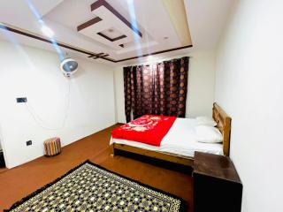 Zim Zim &Salaar Gust House - - 8