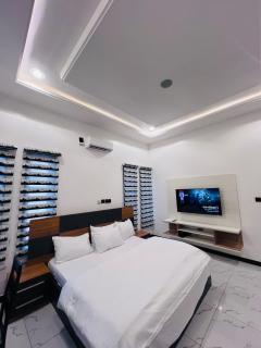 QMatin Apartments - Ikeja - 1