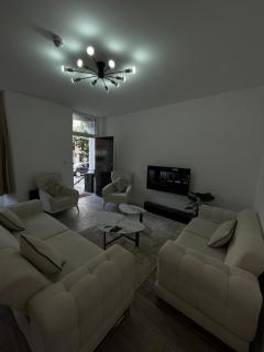 Sweet home - London - 0