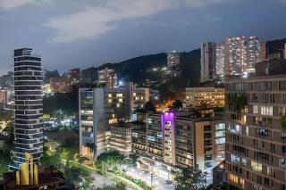Energy 1603 - Modern Design & Prime Location/ AC - 4