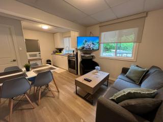 The Cozy Shore Cottage -standard Single - Wasaga Beach - 1