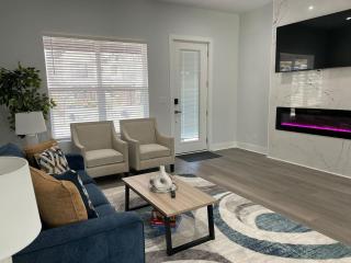 Luxury 4 Bedroom 5 Bath Townhome Downtown Indpls 2226 - Indianapolis - 8