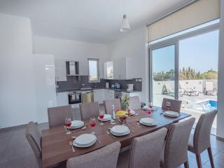 Villa Protaras Miramar, Luxury And New 5Bdr Protaras Villa With Pool And Stunning Sea Views - Protaras - 9