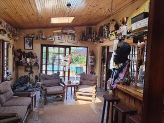 Di Dongs Paradise On Water Road - Gqeberha - 9