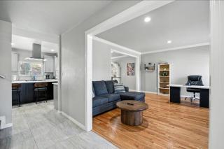 4 Bed 3 and half Baths Home with Heated Pool - El Paso - 7