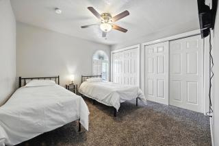 4 Bed 3 and half Baths Home with Heated Pool - El Paso - 5