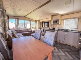Homely Caravan At Broadland Sands Holiday Park Ref 20044Sv - Hopton on Sea - 5