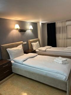 Grand time hotel - Yerevan - 1