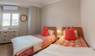 Luxury Beach Villa (On the Beach) - Ballito - 6