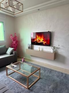 Furnished, luxury, cheap, 2-bedroom holiday apartment, near the beach and airport - Tangeri - 3