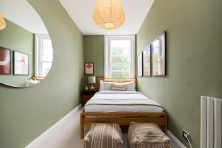The Camden Hideout - Modish and Bright 2BDR Flat - London - 6