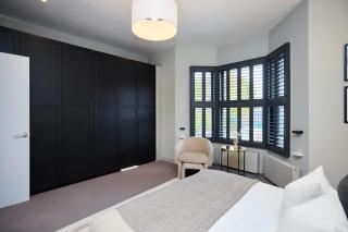 The Fulham Classic - Spacious 4BDR House with Balcony and Garden - London - 4