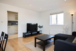 The West Hampstead Base - Central 2BDR Apartment - 9