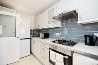 The West Hampstead Base - Central 2BDR Apartment - 5