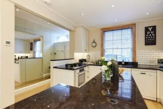 The St. Lukes Garden Place - Spacious 4BDR House with Garden and Terrace - London - 9
