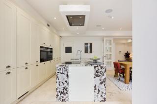 The Camden Park Place - Lovely 4BDR Flat with Garden - London - 2