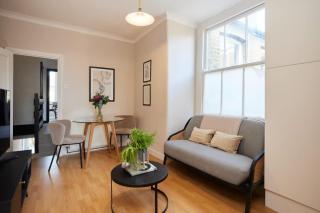 The Leyton Midland Crib - Cozy 2BDR Flat with Study Room + Garden - Londen - 0