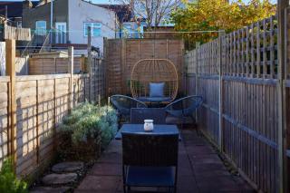 The Leyton Midland Crib - Cozy 2BDR Flat with Study Room + Garden - Londen - 6