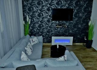 Apartment Lorena s terasom -prizemlje-EG-pianterreno with garden - Fiume (Rijeka) - 0