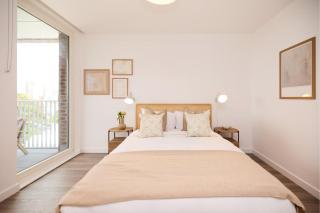 The Tottenham Classic - Charming 2BDR Flat with Balcony - London - 9